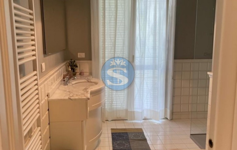 Villa singola in affitto a Pietrasanta