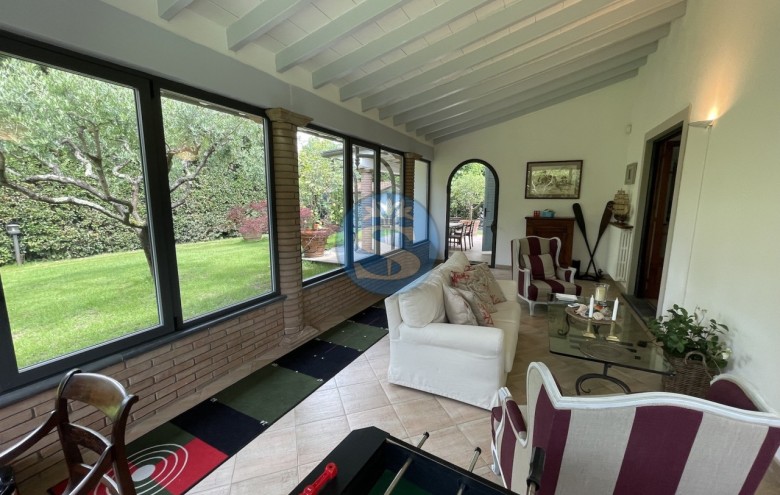 Villa singola in affitto a Pietrasanta