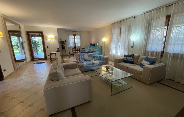 Villa singola in affitto a Pietrasanta