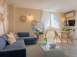 versilia-affitto-appartamento-fronte-mare-marina-di-pietrasanta-estate-2023