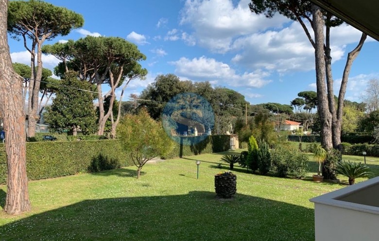 Villa singola in affitto a Pietrasanta