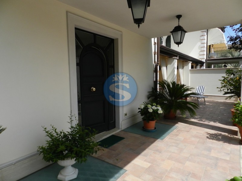 Villa singola in affitto a Forte dei Marmi