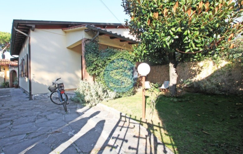 Villa singola in affitto a Forte dei Marmi