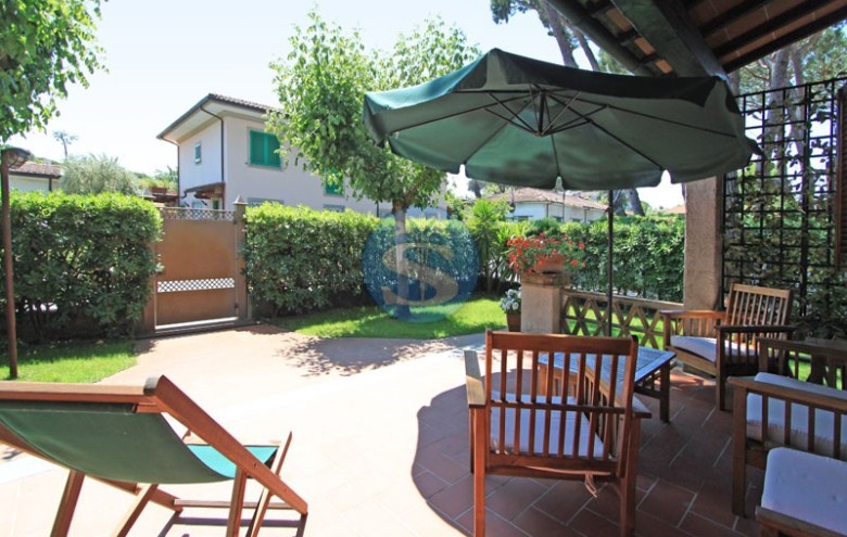 Villa singola in affitto a Forte dei Marmi