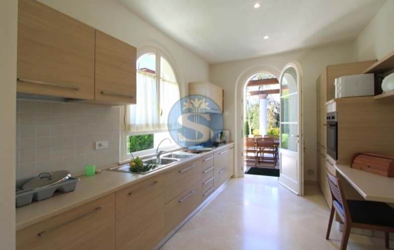 Villa singola in affitto a Forte dei Marmi