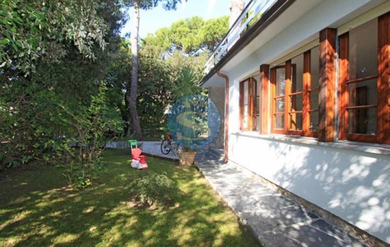 Villa singola in affitto a Forte dei Marmi