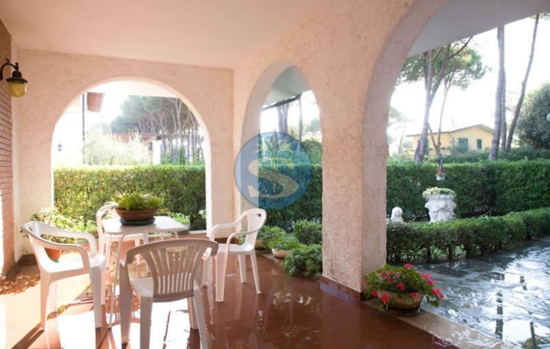 Villa singola in affitto a Forte dei Marmi