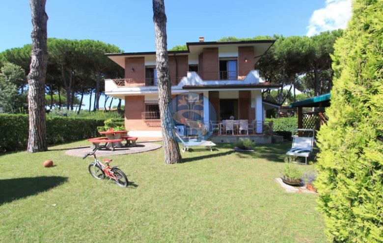 Villa singola in affitto a Forte dei Marmi