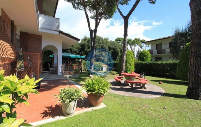 Villa singola in affitto a Forte dei Marmi