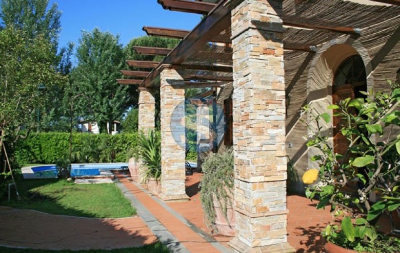 Villa singola in affitto a Forte dei Marmi