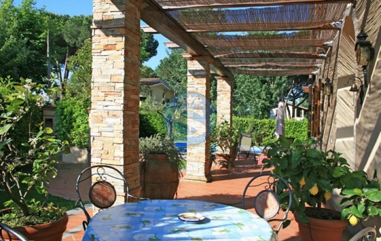 Villa singola in affitto a Forte dei Marmi