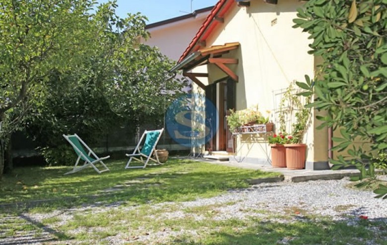 Villa singola in affitto a Forte dei Marmi