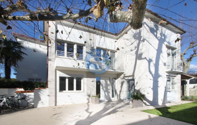 Villa singola in affitto a Forte dei Marmi