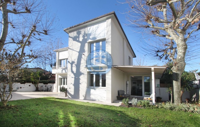 Villa singola in affitto a Forte dei Marmi