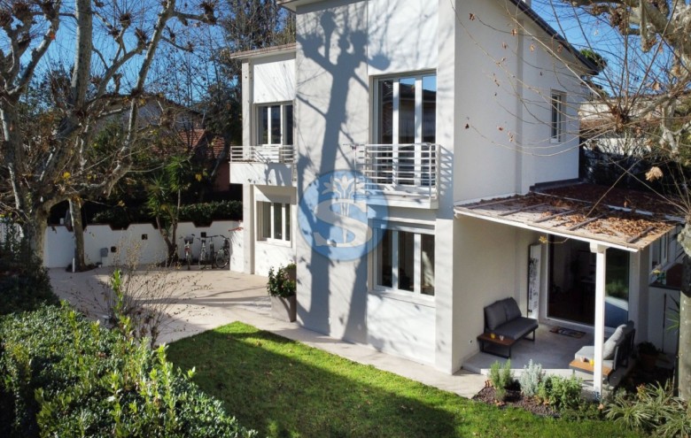 Villa singola in affitto a Forte dei Marmi