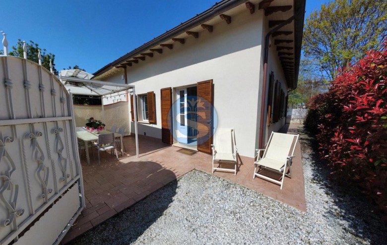 Villa singola in affitto a Forte dei Marmi