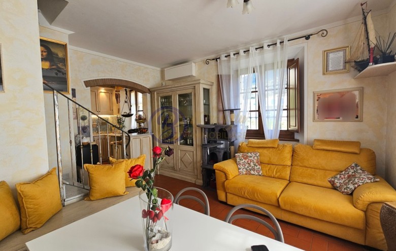 Villetta a schiera in vendita a Seravezza