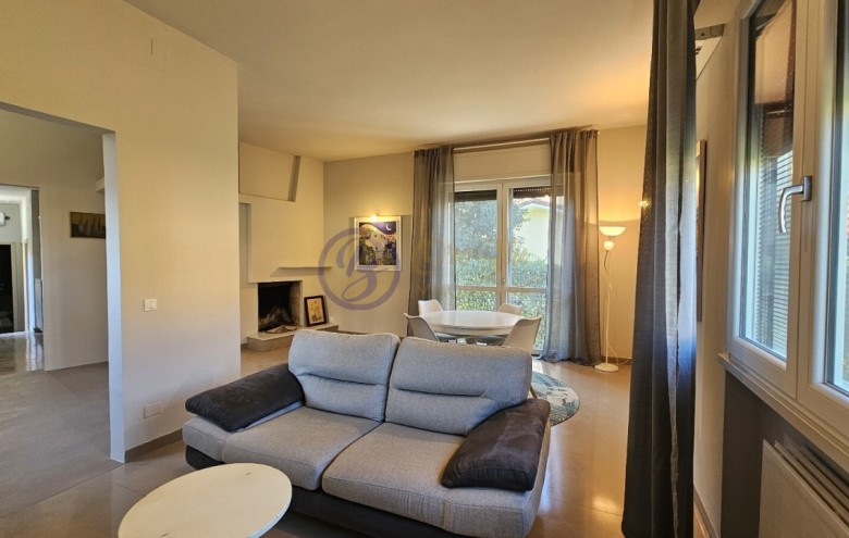 Villa singola in vendita a Seravezza