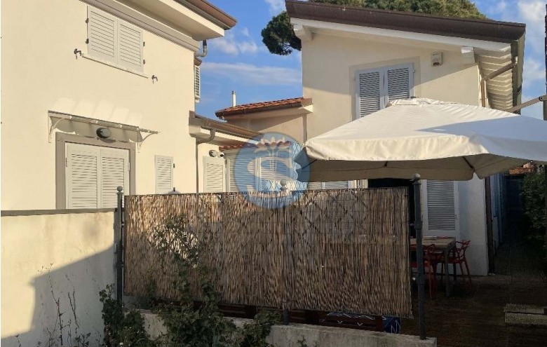 Villa singola in vendita a Pietrasanta