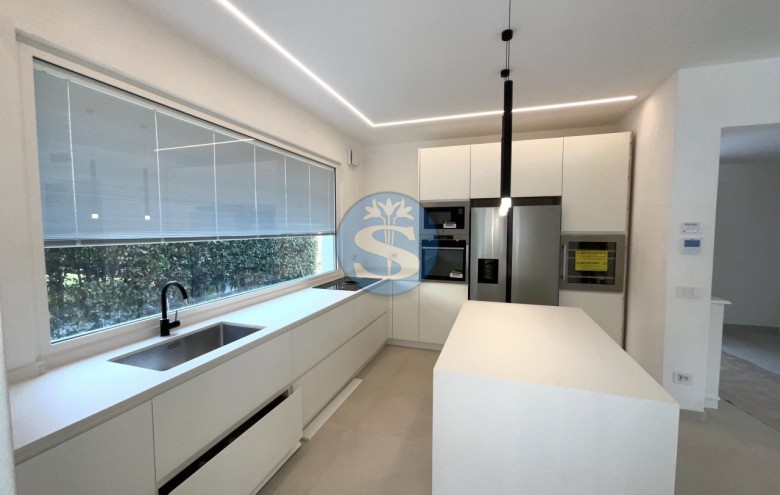 Villa singola in vendita a Pietrasanta