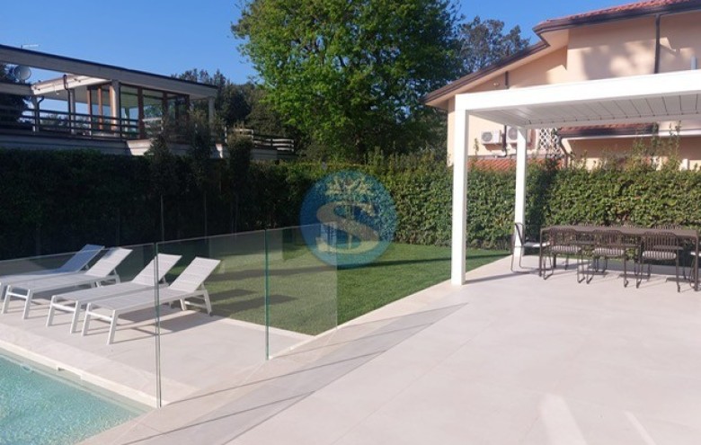 Villa singola in vendita a Pietrasanta