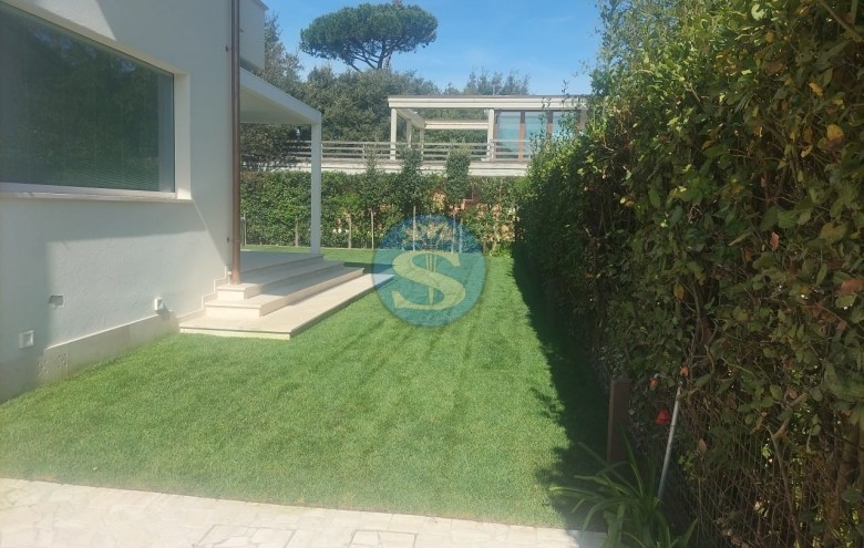 Villa singola in vendita a Pietrasanta