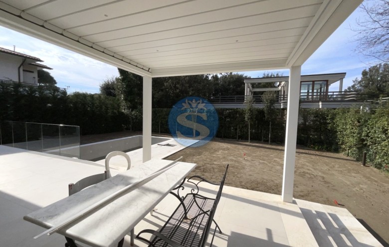 Villa singola in vendita a Pietrasanta