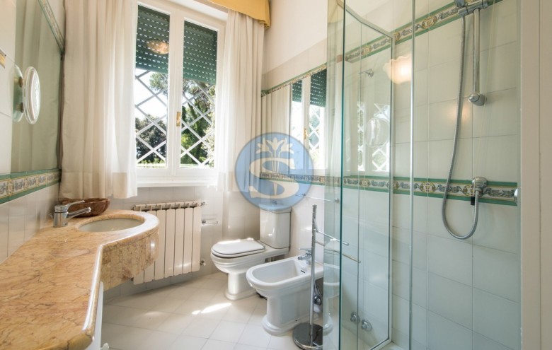 Villa singola in vendita a Pietrasanta