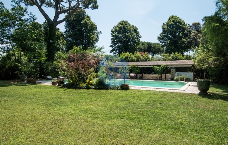 Villa singola in vendita a Pietrasanta