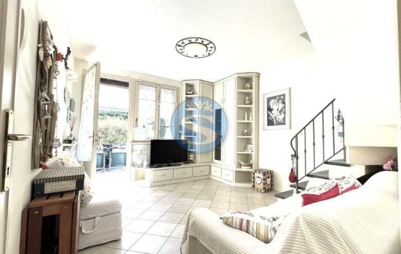 Bifamiliare in vendita a Pietrasanta