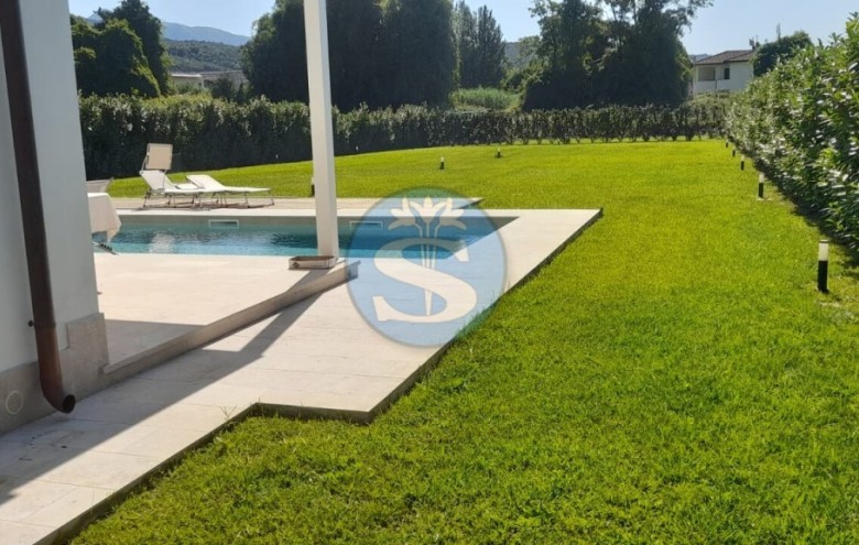 Villa singola in vendita a Pietrasanta