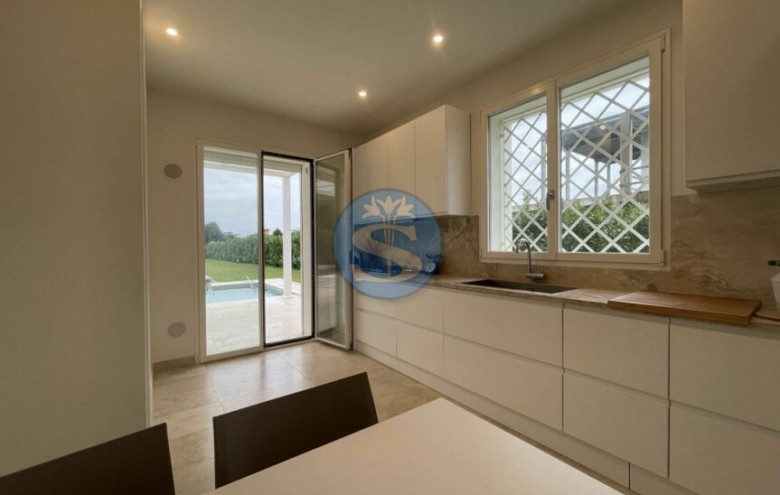 Villa singola in vendita a Pietrasanta