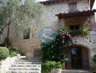 Rustico in vendita a Montebello