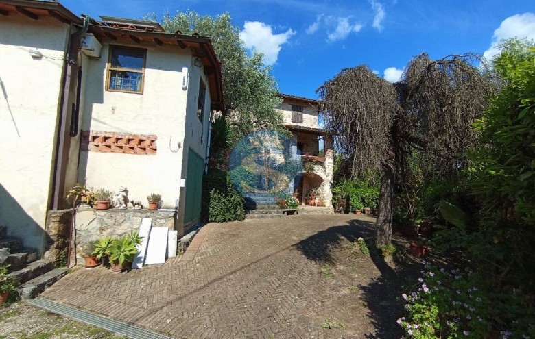 Rustico in vendita a Camaiore