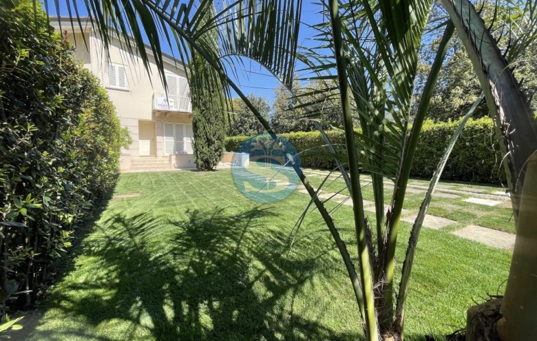 Villa singola in vendita a Pietrasanta
