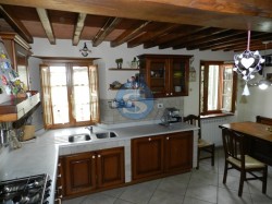 pietrasanta-vicinanze-delizioso-appartamento-ristrutturato-sv64