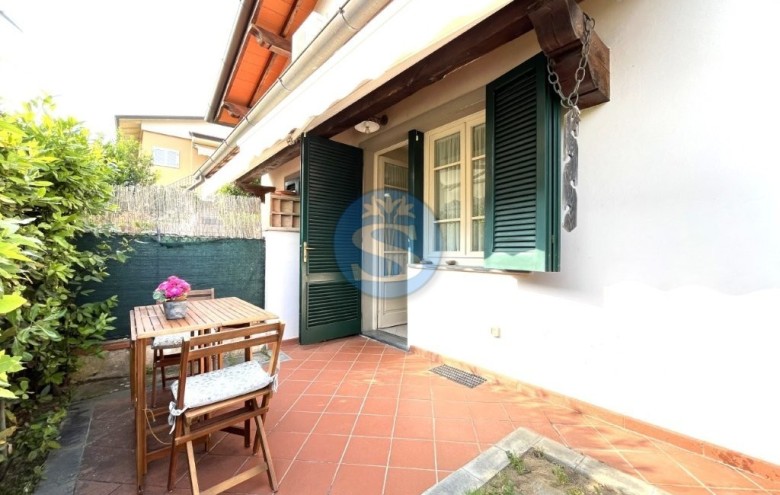 Bifamiliare in vendita a Pietrasanta