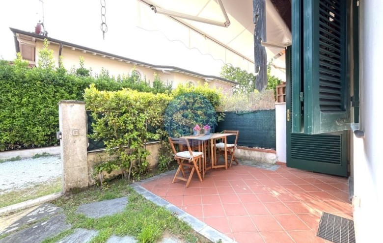 Bifamiliare in vendita a Pietrasanta