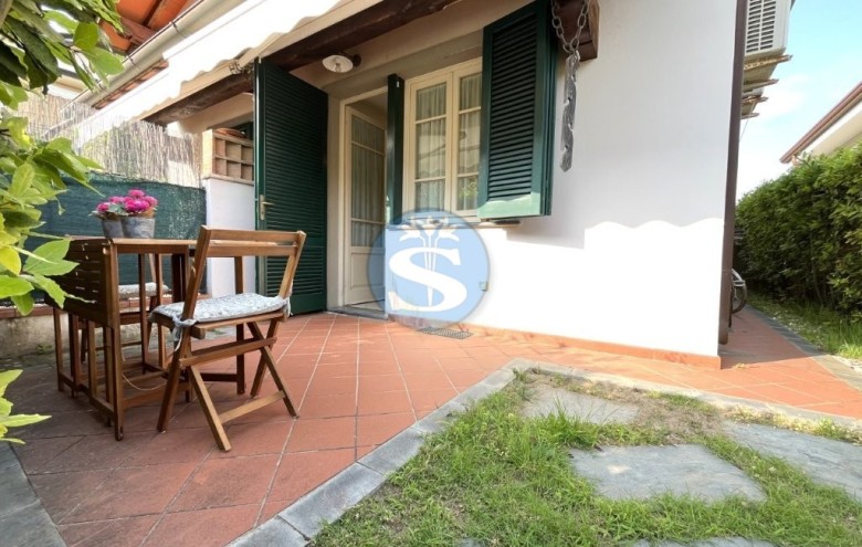 Bifamiliare in vendita a Pietrasanta