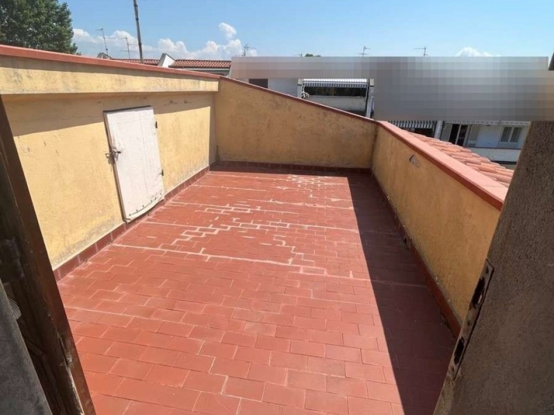 Bifamiliare in vendita a Viareggio