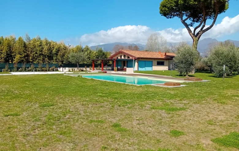 Villa singola in vendita a Forte dei Marmi