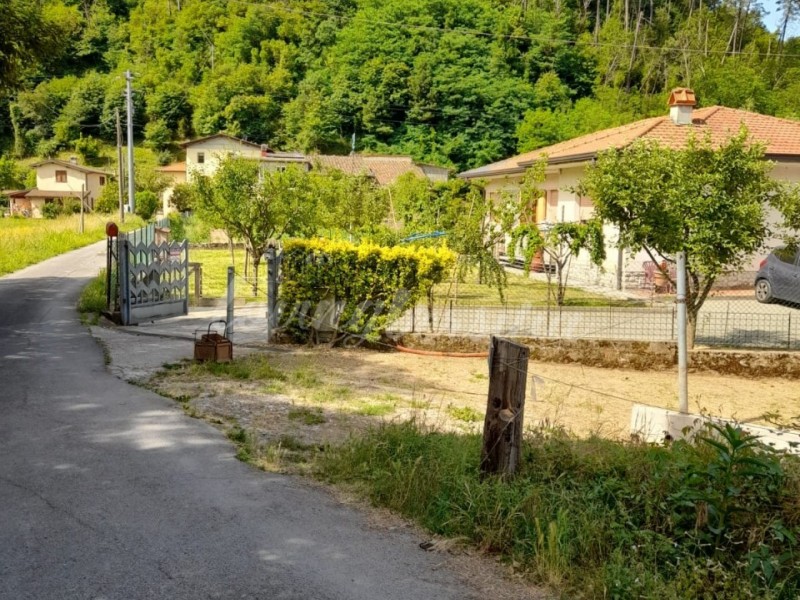 Villa singola in vendita a Camaiore