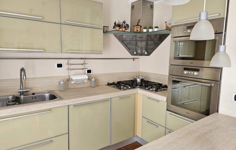 Appartamento in vendita a Viareggio