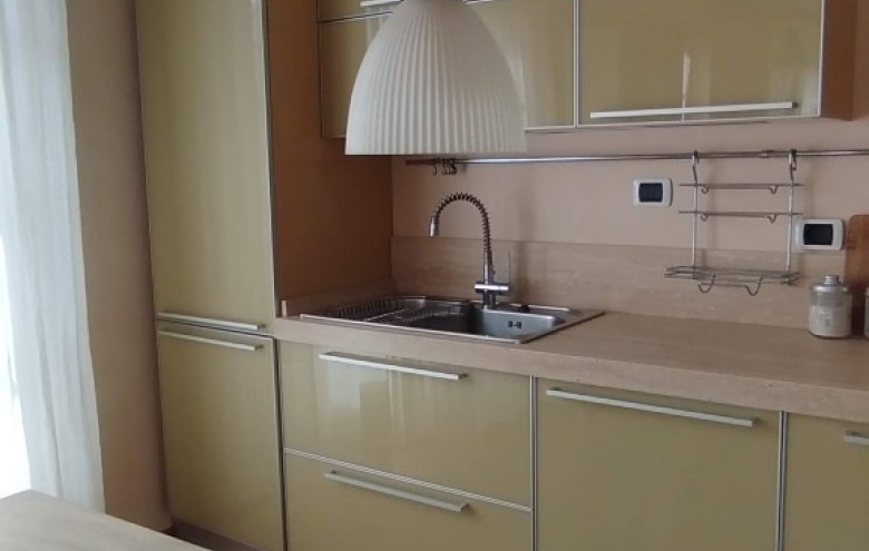 Appartamento in vendita a Viareggio