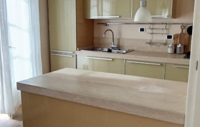 Appartamento in vendita a Viareggio