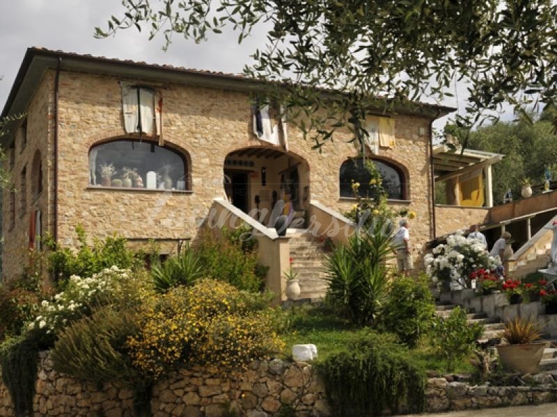 Rustico in vendita a Camaiore