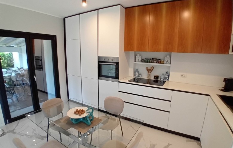 Bifamiliare in vendita a Forte dei Marmi