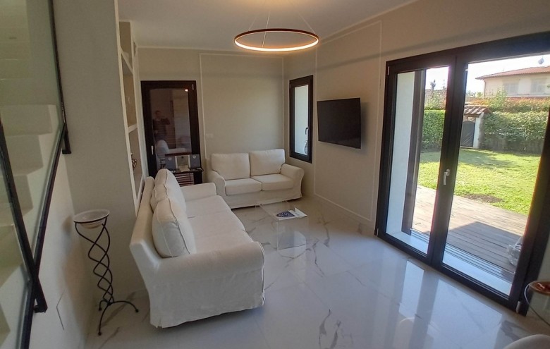 Bifamiliare in vendita a Forte dei Marmi