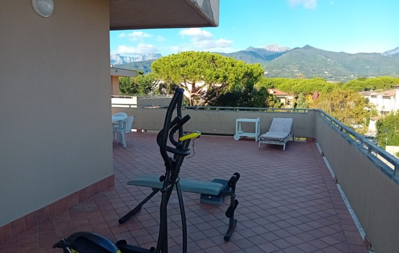 Villetta a schiera in vendita a Montignoso