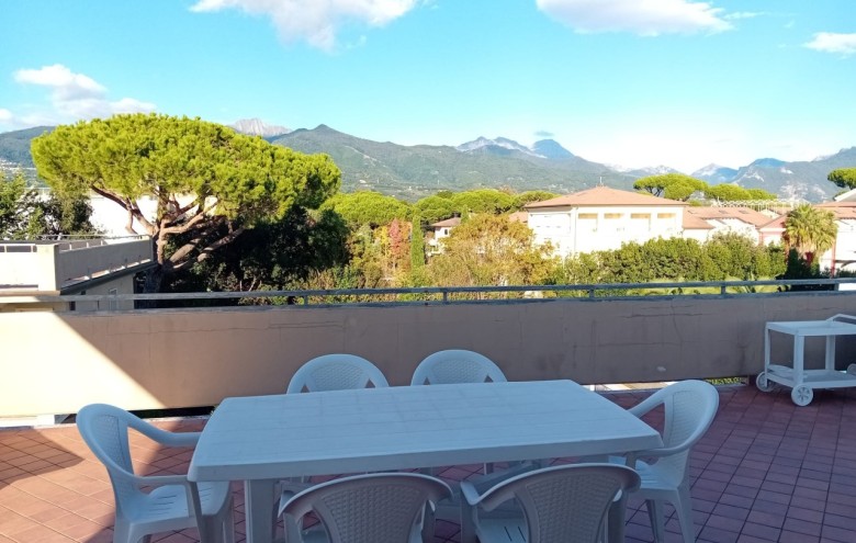 Villetta a schiera in vendita a Montignoso